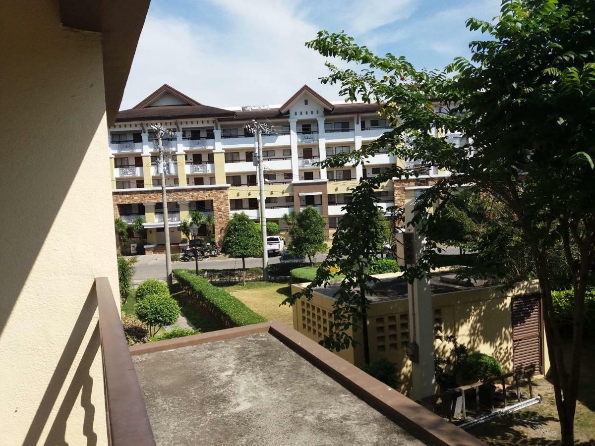 One Oasis A9 At The Back Of Sm Mall Davao City מראה חיצוני תמונה